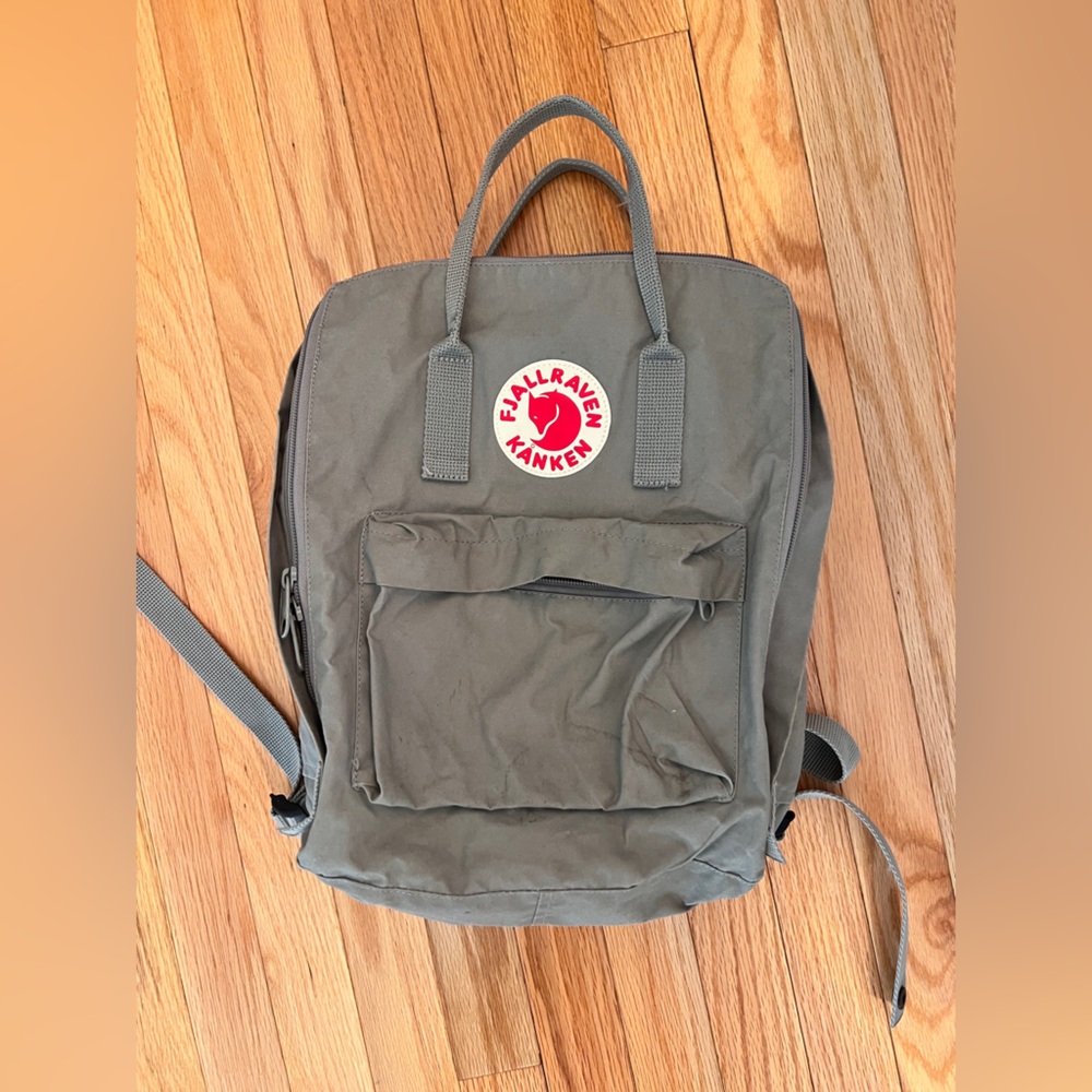 Fjallraven Kånken Gray Backpack